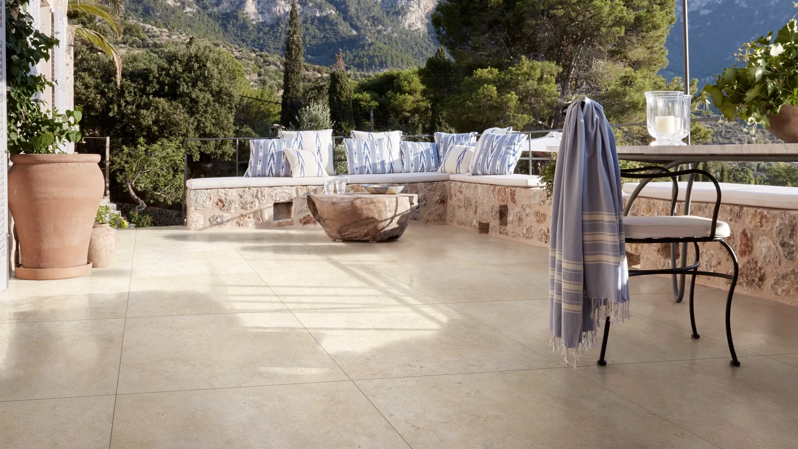 Vloertegels Marazzi Mystone Limestone Ivory 120x120cm